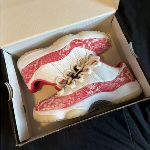 Jordan Pink Snakeskin